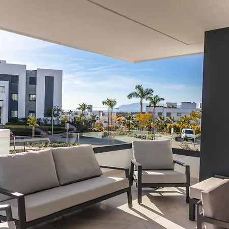 Apartment Elegant In Marbella, Sea Views, Infinity & Pool, Sauna, Gym, Spa, 5 Min To The Marbella